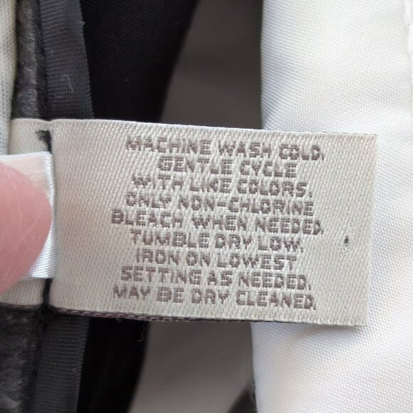 So Slimming By Chico's black, blue and white Women's ankle pants sz 2.5 sz 14 - Picture 9 of 16